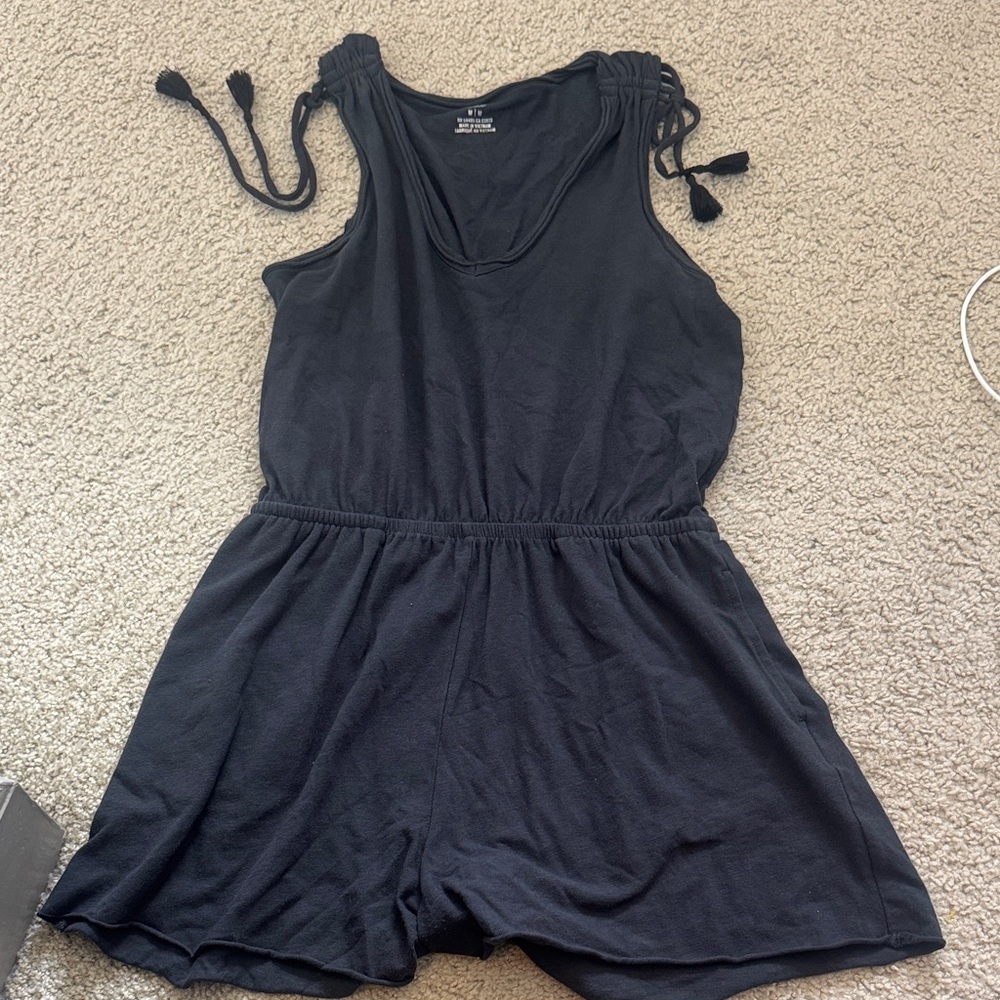 Aerie Romper Size Medium